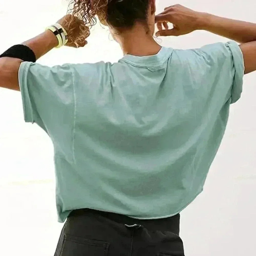 NWT: Women's Croptop - Size small - Picture 2 of 3